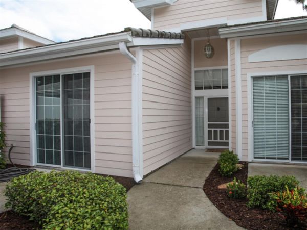 Seasonal Villa with Golf Course View, Community Pool & Tennis Court