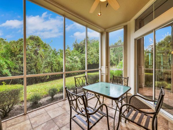 Cozy Vacation Condo with 2 Bedrooms