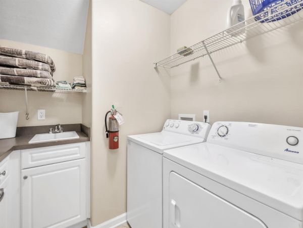 Cozy Vacation Condo with 2 Bedrooms