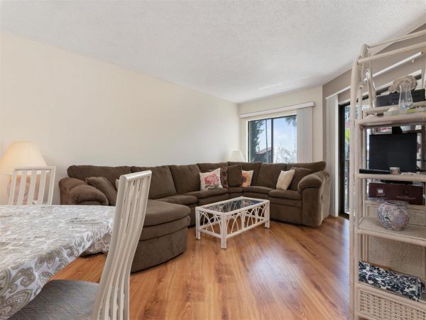 Two Bedroom Bradenton Beach Vacation Condo Close to Beach