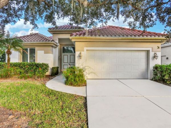 Bradenton Vacation Rental with Private Pool & Cozy Comfort