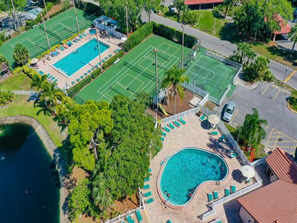 Bradenton Vacation Condo Two Bedroom