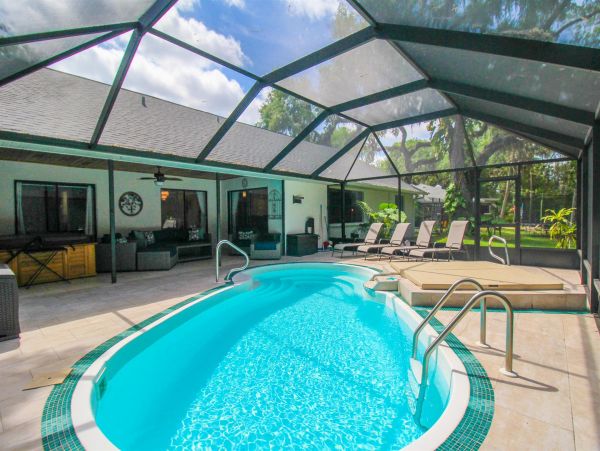 Anna Maria Island Holmes Beach Home 1019380
