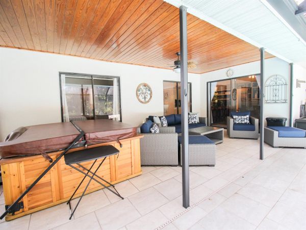 Anna Maria Island Holmes Beach Home 1019380