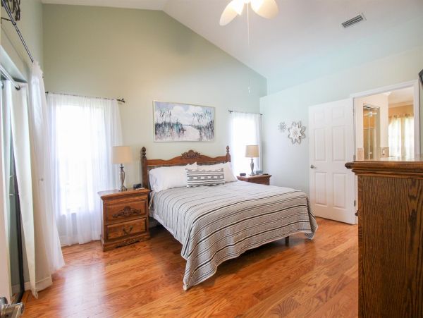 Anna Maria Island Holmes Beach Home 1019380