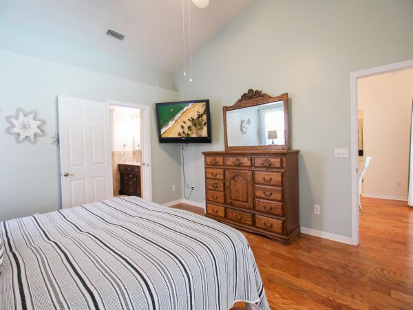 Anna Maria Island Holmes Beach Home 1019380