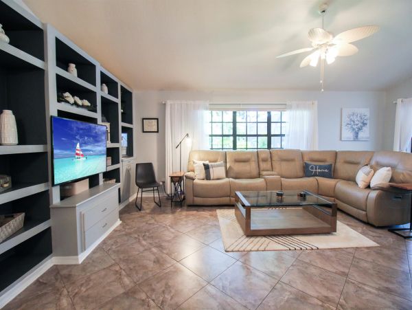 Anna Maria Island Holmes Beach Home 1019380
