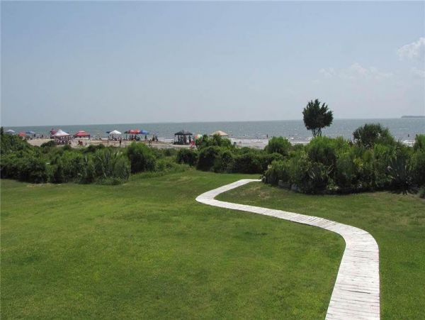 Folly Beach Home 1019384