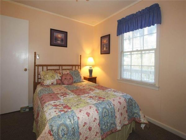 Folly Beach Home 1019391