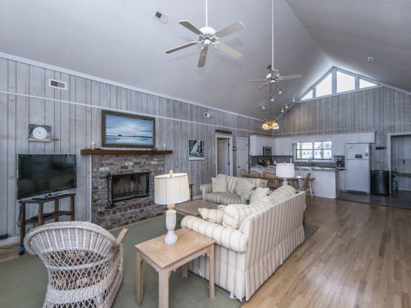 Folly Beach Home 1019392