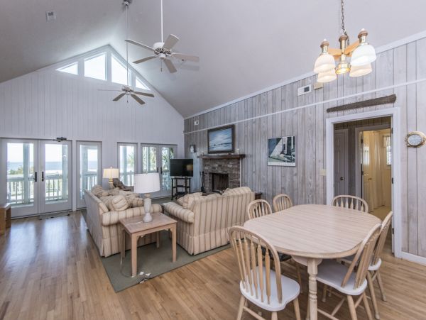 Folly Beach Home 1019392