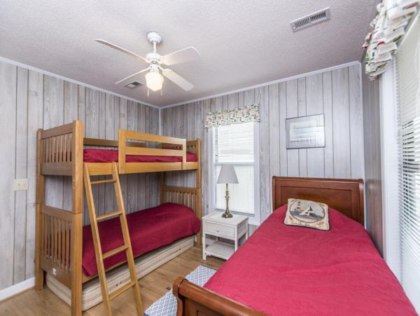 Folly Beach Home 1019392