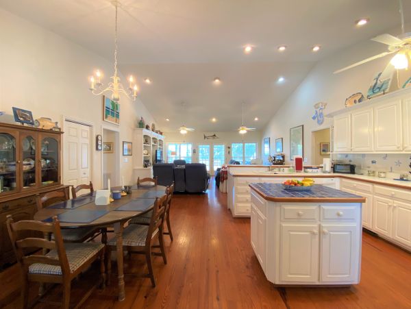 Folly Beach Home 1019394