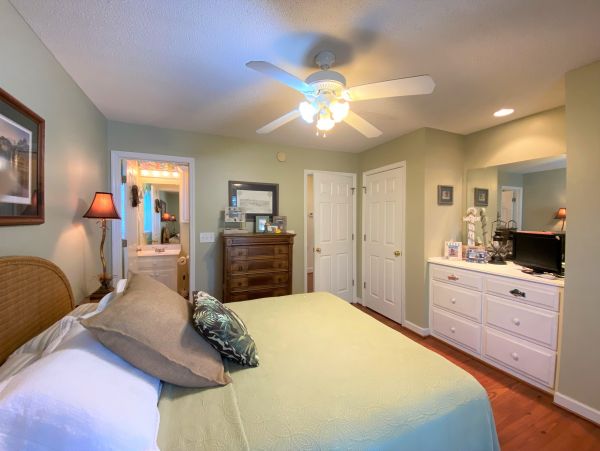 Folly Beach Home 1019394