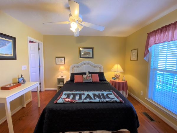 Folly Beach Home 1019394