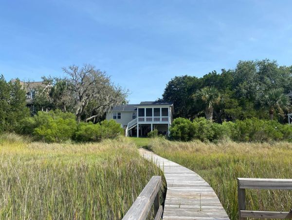Folly Beach Home 1019396