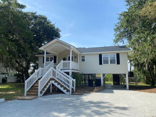 Folly Beach Home 1019396