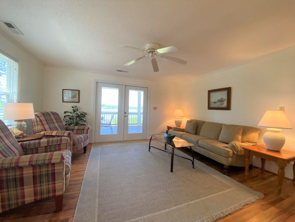 Folly Beach Home 1019396