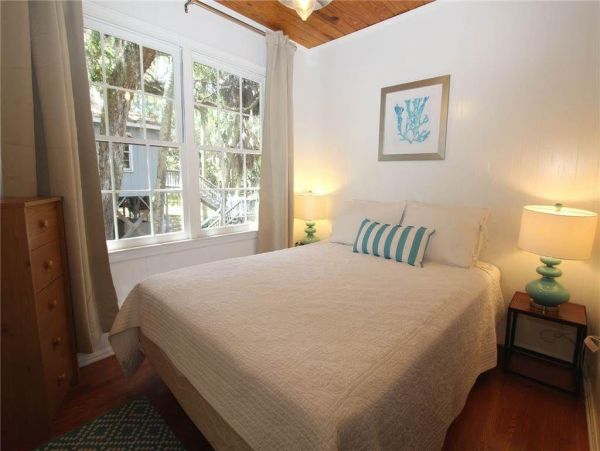 Folly Beach Home 1019399