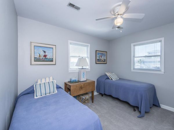 Folly Beach Home 1019403