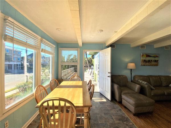 Folly Beach Home 1019404
