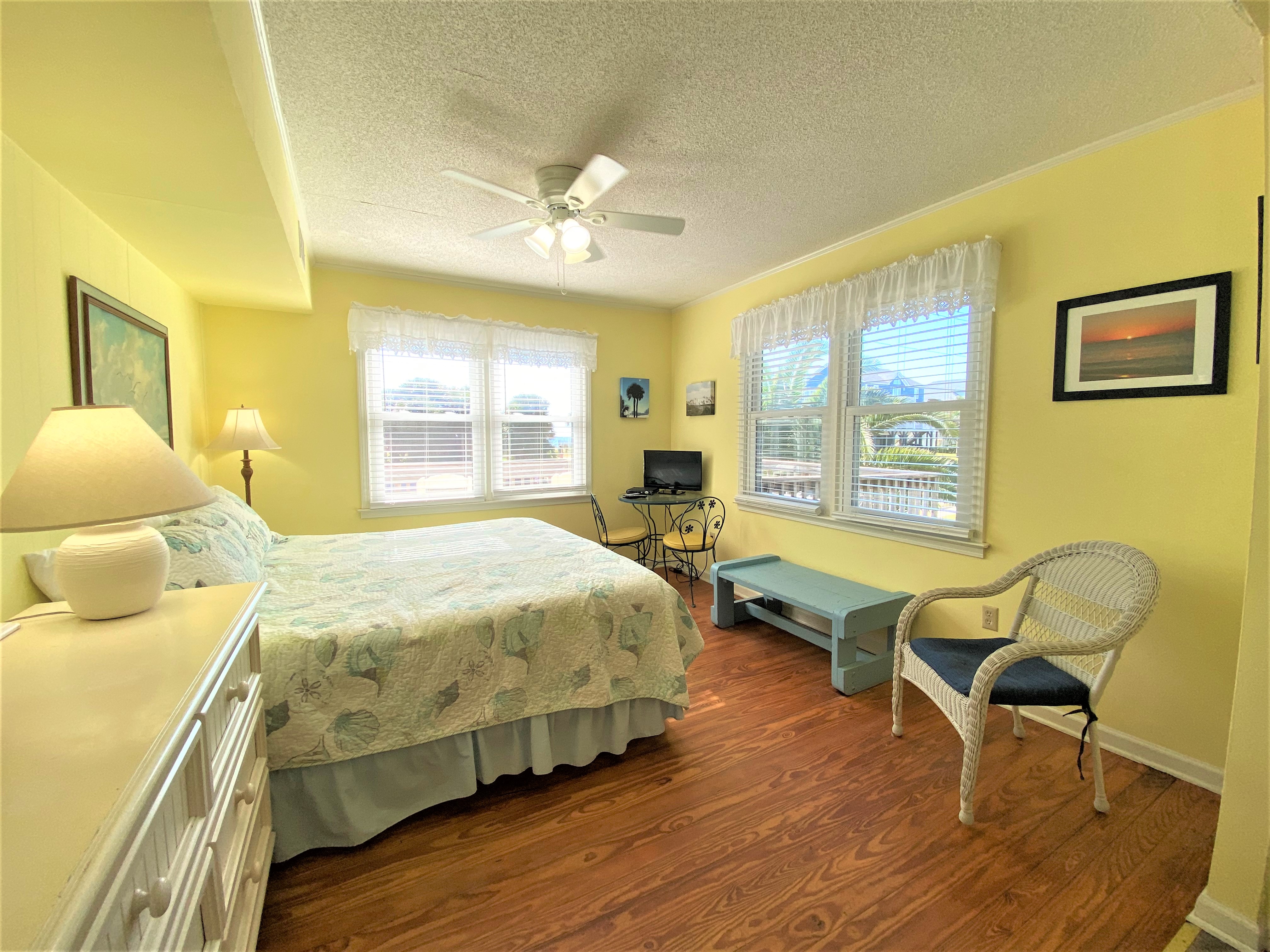 Folly Beach Home 1019404
