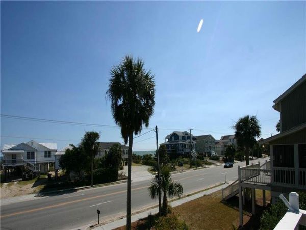 Folly Beach Home 1019405