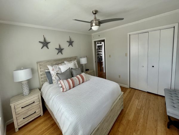 Folly Beach Home 1019405
