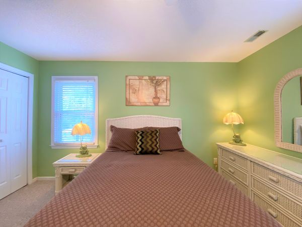 Folly Beach Home 1019410