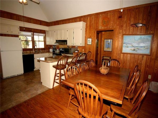 Folly Beach Home 1019415