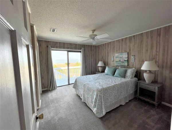 Folly Beach Home 1019420