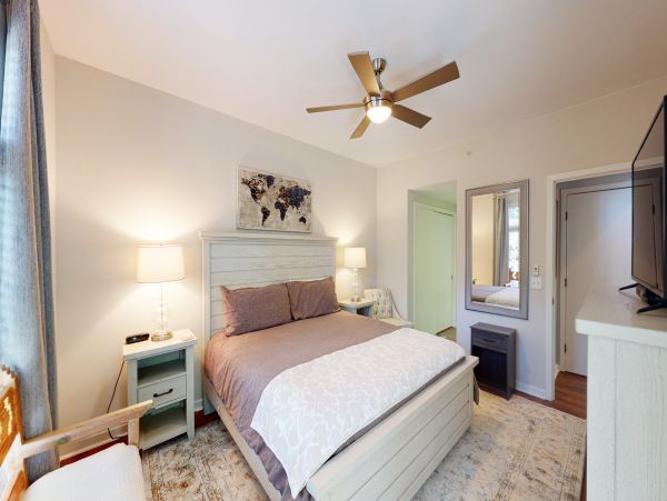 Hilton Head 3 Bedroom Vacation Home BeachAcross the Street