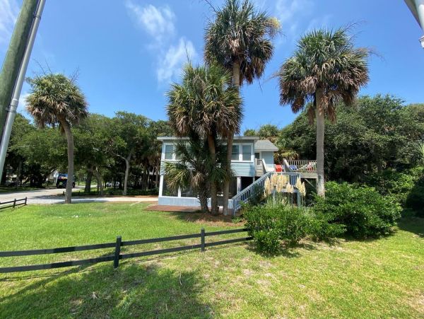 Folly Beach Home 1019430