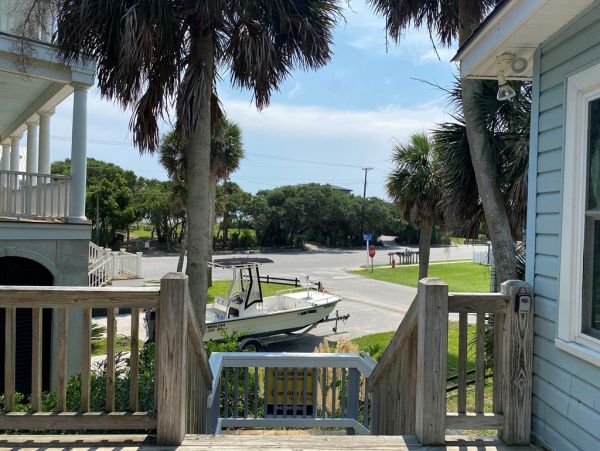 Folly Beach Home 1019430
