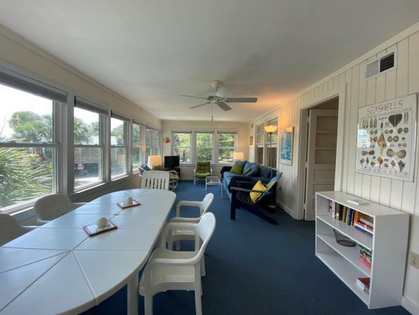 Folly Beach Home 1019430
