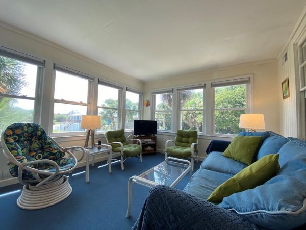 Folly Beach Home 1019430