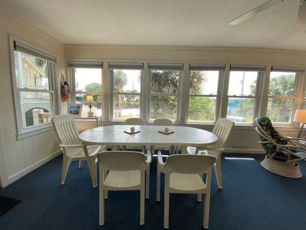 Folly Beach Home 1019430