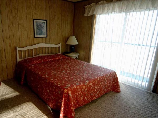 Folly Beach Home 1019433
