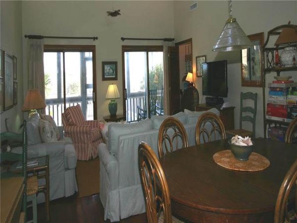 Folly Beach Home 1019435