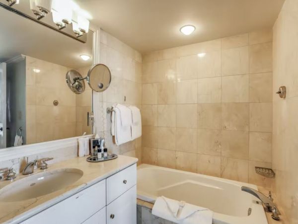 One Bedroom Gulf View Vacation Condo in Marco Island