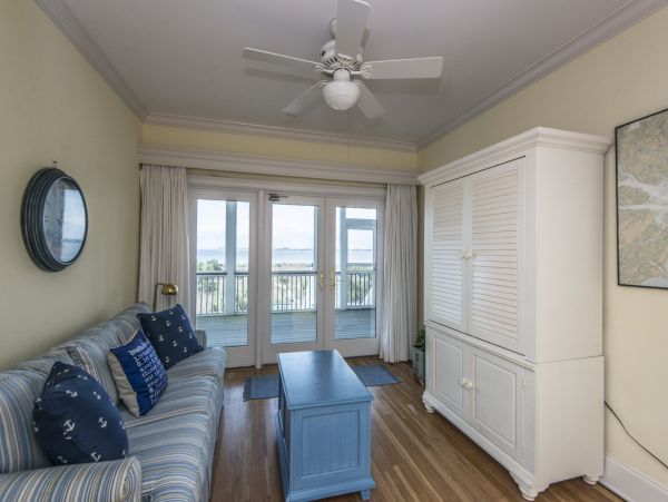 Folly Beach Home 1019448