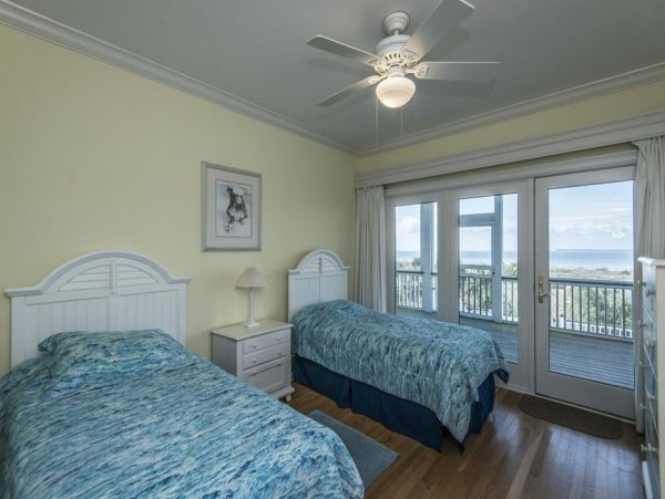 Folly Beach Home 1019448