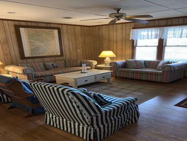 Folly Beach Home 1019453