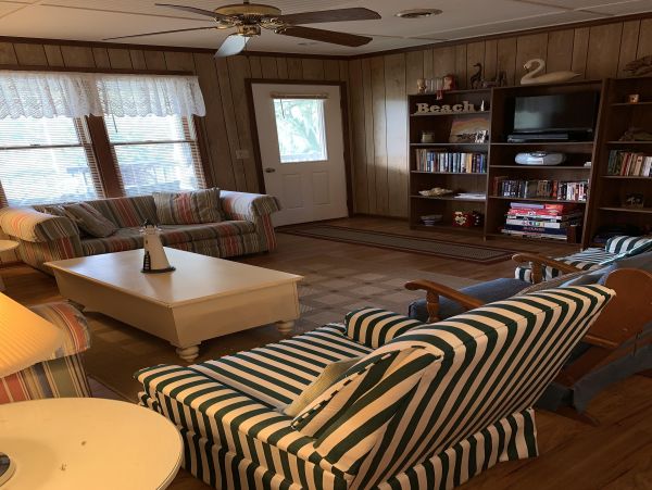 Folly Beach Home 1019453