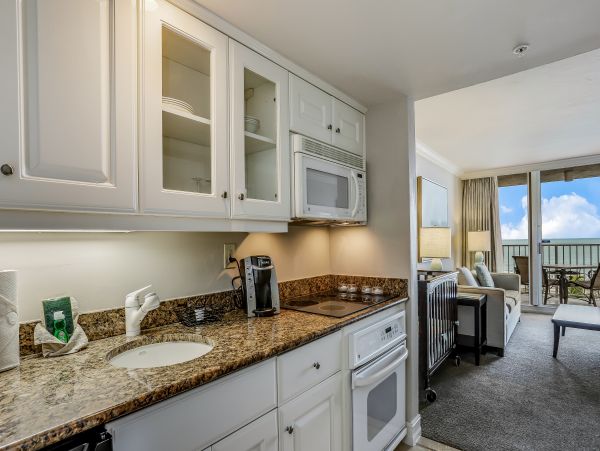 Gulf Views Marco Island Vacation Condo One Bedroom Sleeps 4