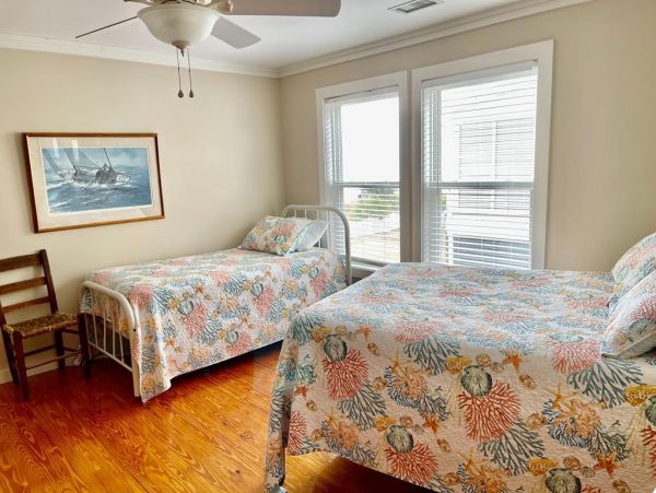 Folly Beach Home 1019460