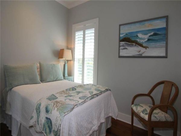 Folly Beach Home 1019461