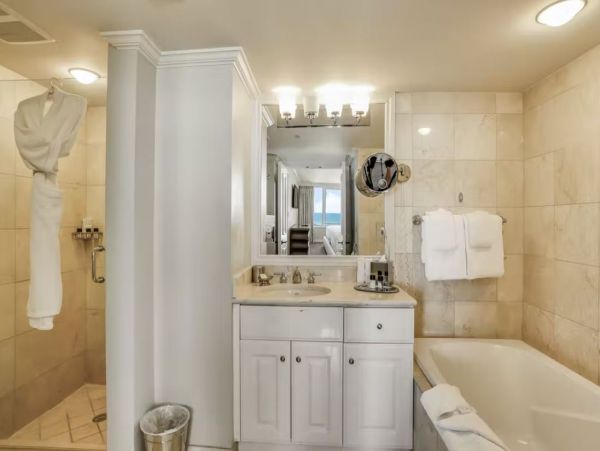 Gulf Front One Bedroom Vacation Condo in Marco Island