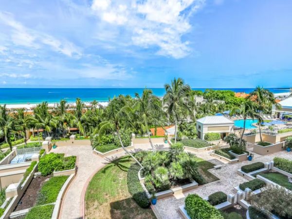 Gulf Front One Bedroom Vacation Condo in Marco Island