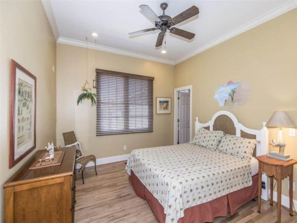 Folly Beach Home 1019467